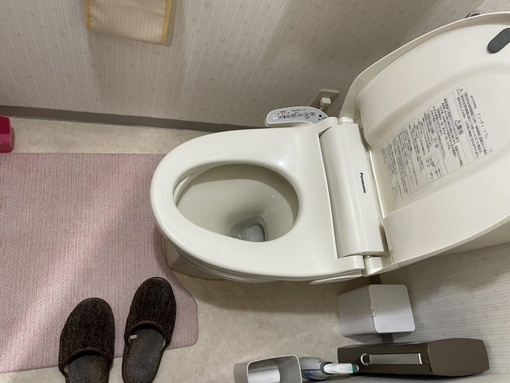 狭いスペースでも広く使えるトイレ空間リフォーム