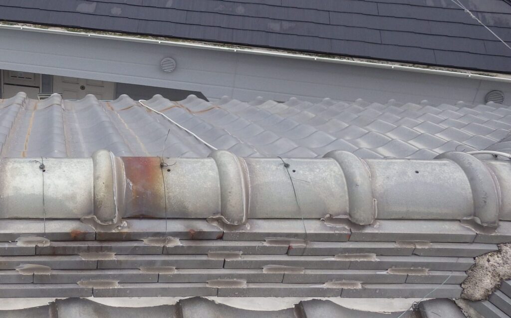 明石市で屋根リフォーム　LIXIL Tルーフはメンテナンスフリーの屋根材