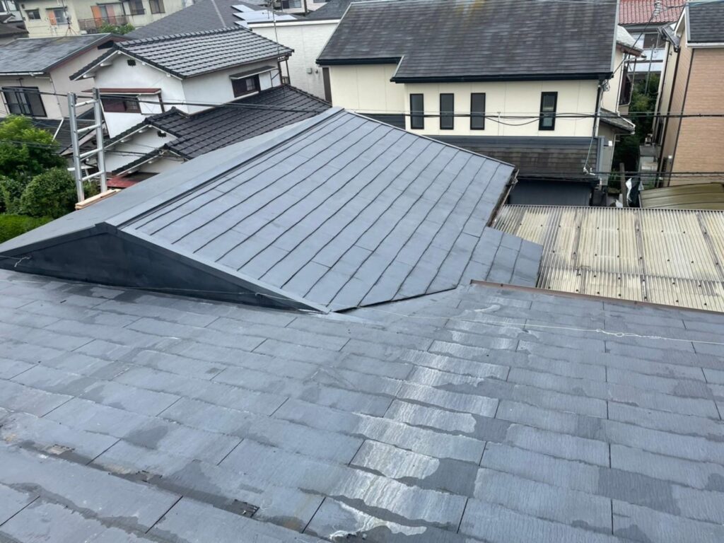 加古川市で屋根カバー工事　スレート屋根からガルバリウム鋼板屋根に　