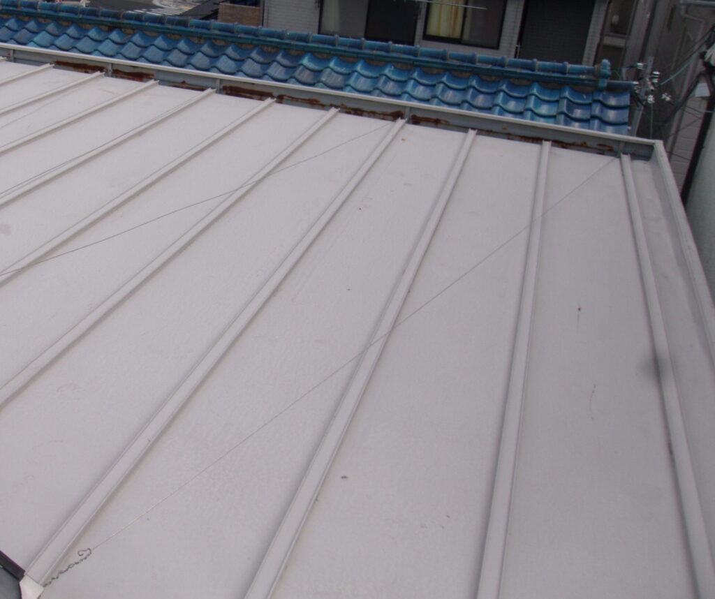 姫路市で屋根の塗装工事をしました　錆びる前のメンテナンスがおすすめです　