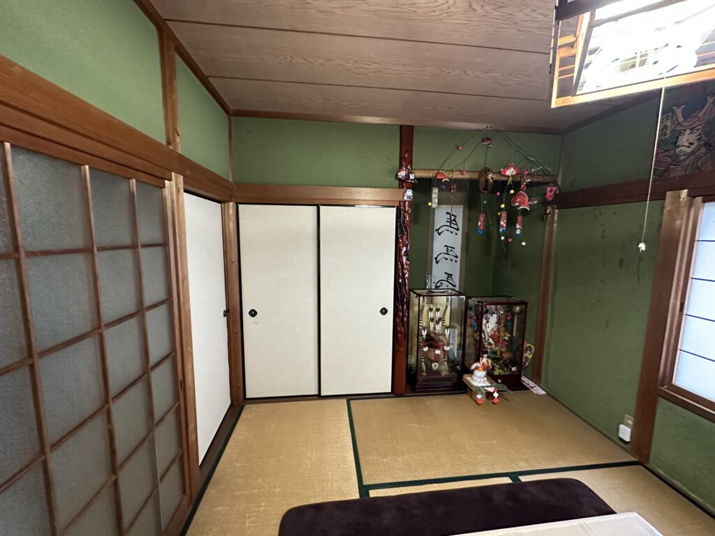 明石市で和室のリフォームをしました。畳が新しくなり、いぐさの香りが和みます。　　　　　　