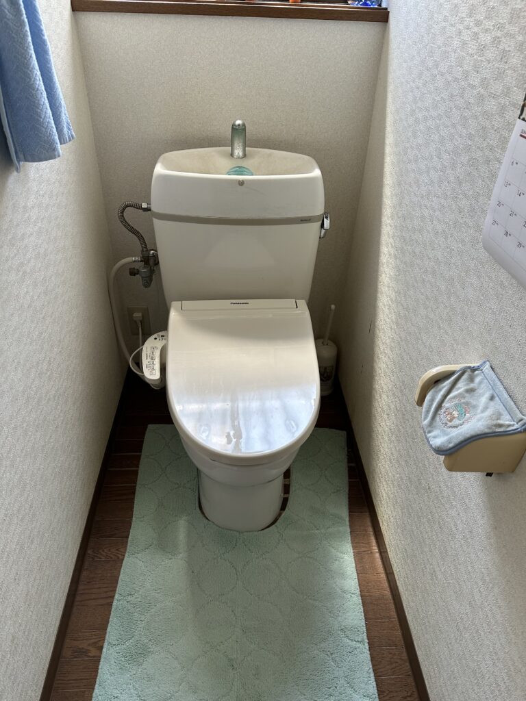 【明石市】トイレリフォームが着工します。タンクレストイレですっきり　